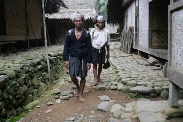 Warga Baduy, Lebak, Banten, salah satu suku yang masih memegang kepercayaan Sunda Wiwitan (Foto: Okezone) 