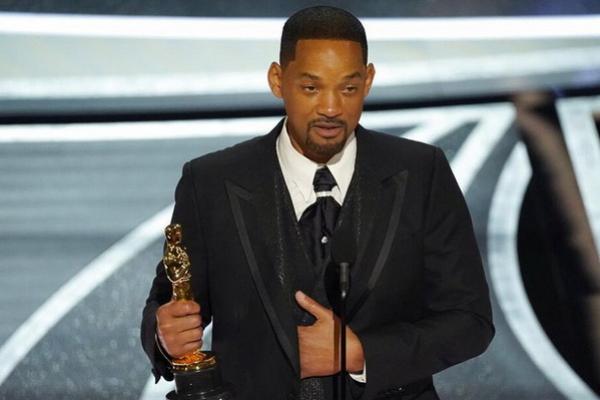 Will Smith raih Piala Oscar 2022 sebagai Aktor Terbaik dalam perannya di Film King Richard. (FOTO: GETTY IMAGES) 