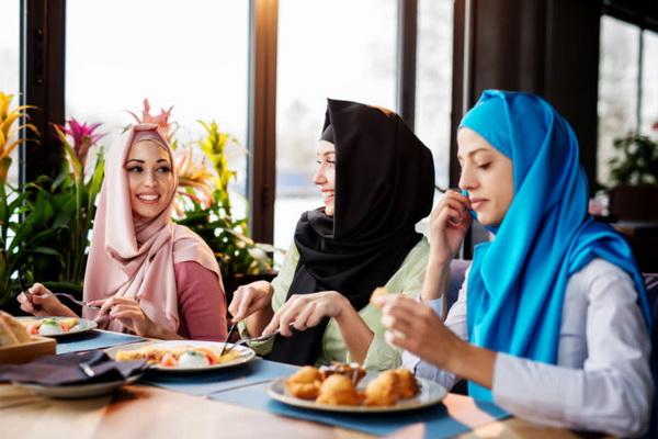 Ilustrasi buka puasa (FOTO: SHUTTERSTOCK) 