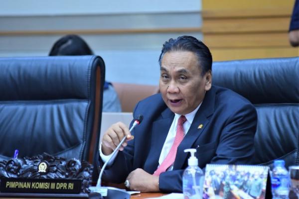 Komisi III Minta PPATK Serahkan Data Anggota DPR yang Terlibat Judi Online