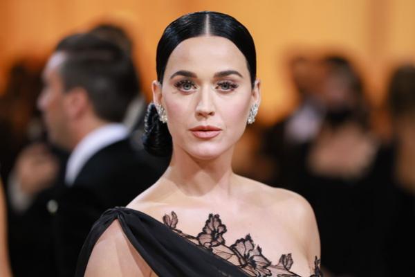 Mother`s Day, Katy Perry Kenang Perjalanannya Menjadi Ibu dari Putrinya Daisy Dove