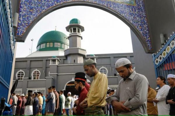 Ilustrasi, pelaksanaan salat (Foto: Reuters) 