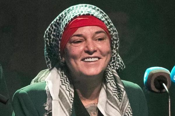 Dianggap Menjijikkan, Patung Lilin Sinead O`Connor Ditarik dari Museum Dublin