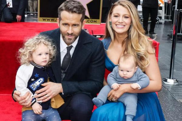 Hugh Jackman Sebut Taylor Swift Jadi Pengasuh Empat Anak Ryan Reynolds dan Blake Lively