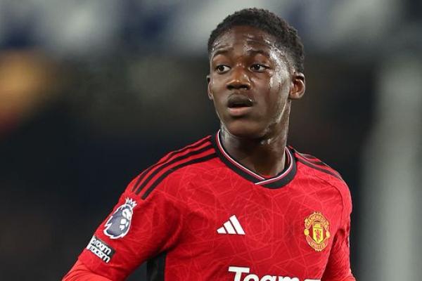 Pemain Manchester United Kobbie Mainoo (The Mirror) 