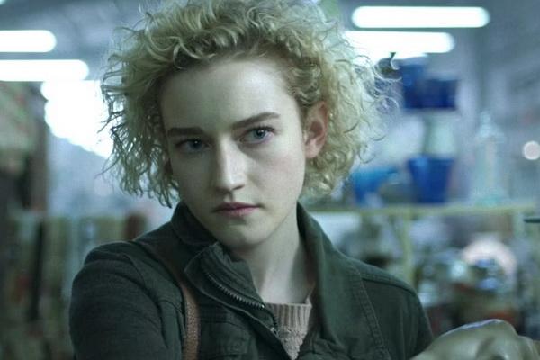 Julia Garner Perankan Silver Surfer di Film Fantastic Four