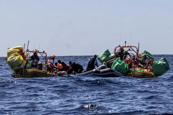 Jelang Pemilu, Uni Eropa Tandatangani Perombakan Besar-besaran Mengenai Migrasi