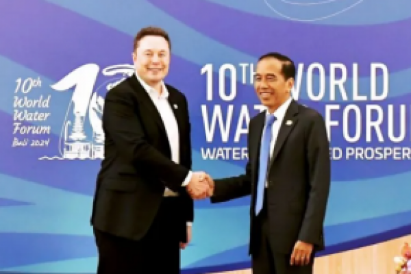 Jokowi Bertemu Elon Musk di Sela WWF, Singgung Soal Starlink