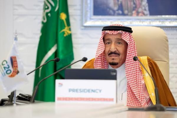 Raja Saudi Pimpin Rapat Kabinet Usai Dikabarkan Jalani Perawatan Medis