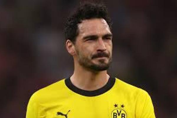 Mats Hummels Tolak Tawaran MLS dan Arab Saudi Demi Gabung Klub Ini