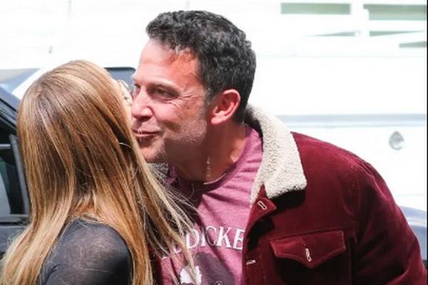 Hadiri Pertandingan Basket Putranya, Ben Affleck Kurang Mesra dengan Jennifer Lopez