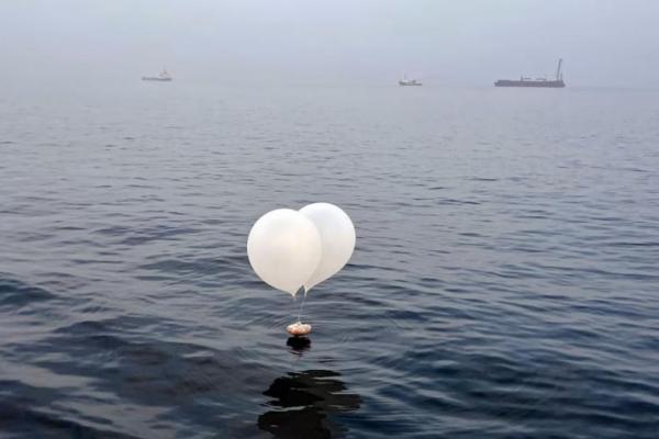 Korea Selatan Merespons Balon Sampah Korea Utara dengan Siaran Pengeras Suara