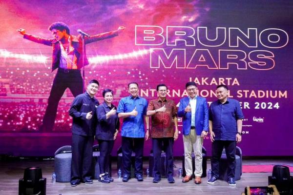 Ketua MPR RI, Bambang Soesatyo alias Bamsoet (ketiga dari kiri) mendukung langkah Promotor PK Entertainment dan TEM Presents yang akan menggelar konser Bruno Mars pada 13-14 September 2024 di Jakarta (Foto: Humas MPR) 