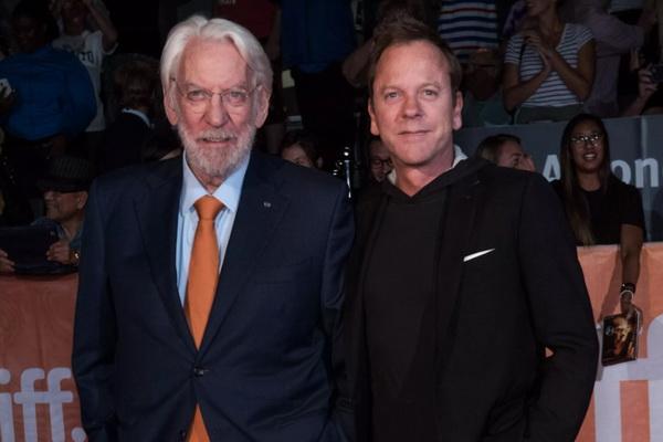 Kiefer Sutherland Kenang Ayahnya Donald Sutherland yang Bisa Berperan Apa Saja