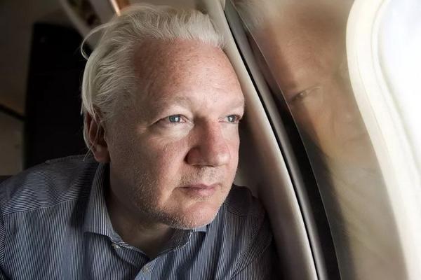 Sepakat dengan Pemerintah AS, Julian Assange Tinggalkan Inggris