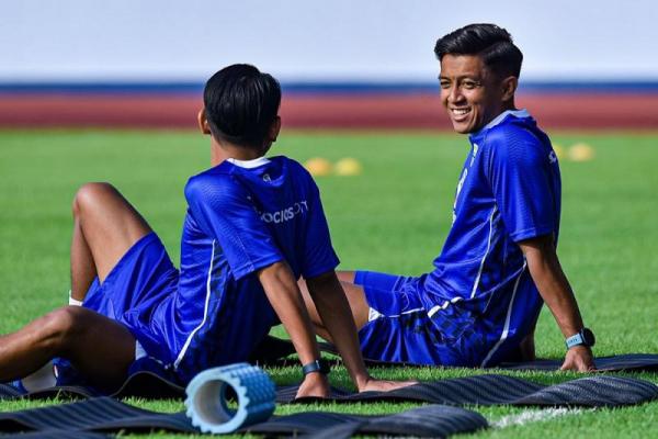 Potret latihan perdana Persib Bandung Selasa (2/7/2024) kemarin. Foto: PT LIB 