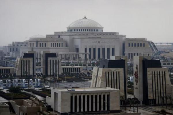 Pemandangan umum menunjukkan gedung Parlemen di Ibu Kota Administratif Baru di sebelah timur Kairo, Mesir, 24 Maret 2024. REUTERS 