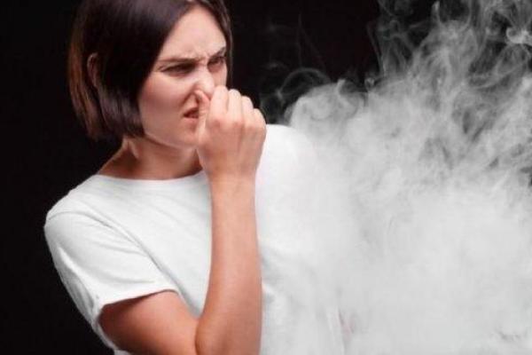 Laporan FAKTA, Banyak Pengunjung Mal Terpapar Asap Rokok