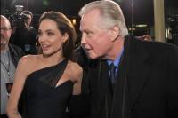 Angelina Jolie Selalu Bela Palestina, Jon Voight Sebut Putrinya Terpengaruh Antisemit
