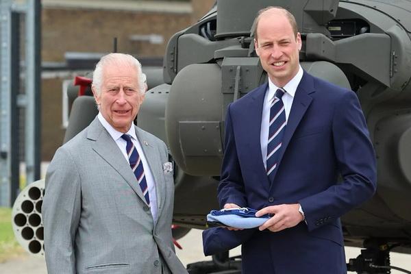 Pangeran William dan Raja Charles Berselisih Soal Penggunaan Helikopter untuk Kate Middleton