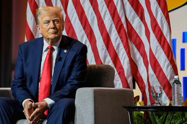 Calon presiden dari Partai Republik AS Donald Trump di panel konvensi National Association of Black Journalists di Chicago, Illinois, AS, 31 Juli 2024. REUTERS 