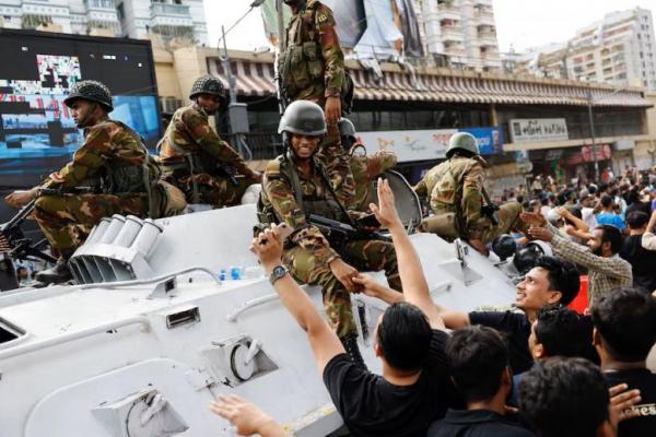 Tolak Tembaki Warga Sipil yang Unjuk Rasa, PM Bangladesh Kehilangan Dukungan Militer