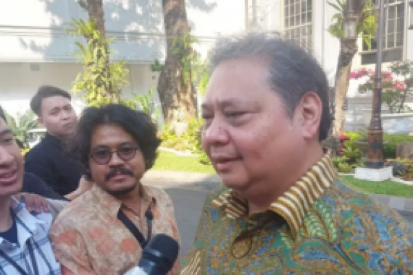 Tanggapi Pidato Bahlil, Airlangga Sebut Raja Jawa Hanya Ada di Zaman Kerajaan 