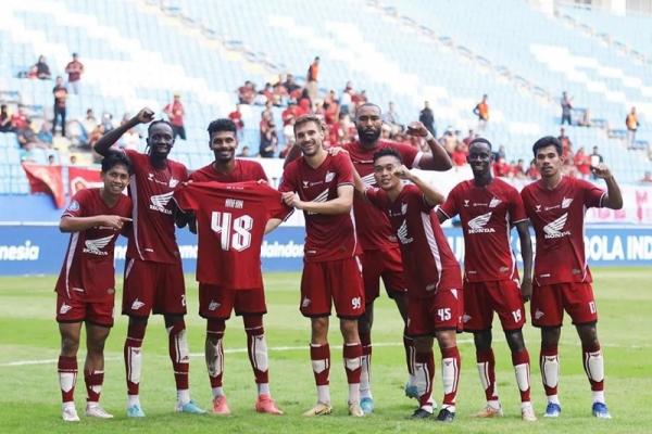 PSM Makassar Hajar Persis Solo 3-0 di Stadion Batakan