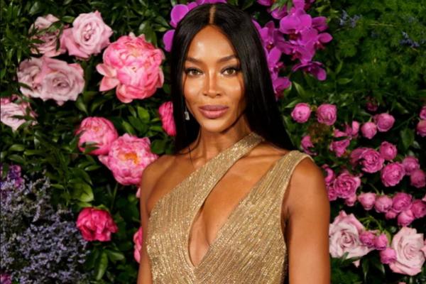 Jadi Ibu Dua Anak, Supermodel Naomi Campbell Belajar Banyak Setiap Hari