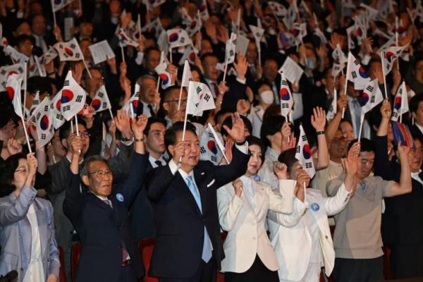 Presiden Yoon Tawarkan Bantuan Kemanusiaan dan Badan Konsultatif Kerja sama antar-Korea