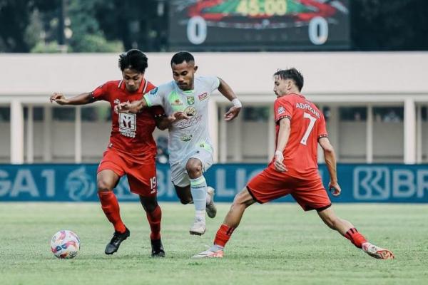 Ardi Idrus Siap Gantikan Arief Catur Sebagai Bek Kanan Persebaya