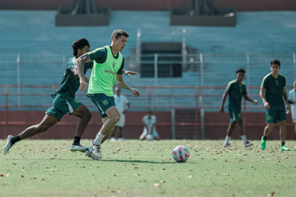 Slavko Damjanovic Siap Berjuang Untuk Kemenangan Persebaya