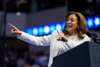 Calon presiden dari Partai Demokrat AS Kamala Harris saat berpidato di rapat umum kampanye di Savannah, Georgia, AS, 29 Agustus 2024. REUTERS