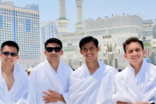 Jelang Kontra Arab Saudi, 14 Pemain Timnas Jalani Ibadah Umrah