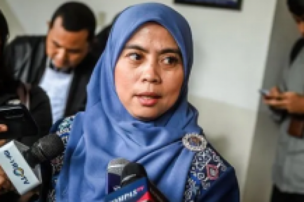 Suami Maju Pilkada, Anggota KPU Betty Epsilon Idroos Akan Bersikap Netral