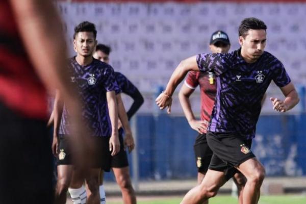 Potret latihan skuad Persik Kediri. Foto: Dok PT LIB 