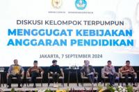 Kemendikbudristek bersama Komisi X DPR RI, telah menyelenggarakan Diskusi Kelompok Terpumpun (DKT) bertajuk Menggugat Kebijakan Anggaran Pendidikan (Foto: Humas Kemendikbudristek)