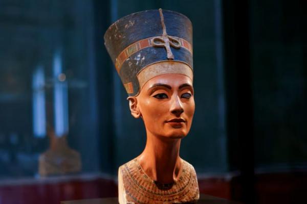 Arkeolog Mesir Minta Berlin Kembalikan Patung Dada Nefertiti