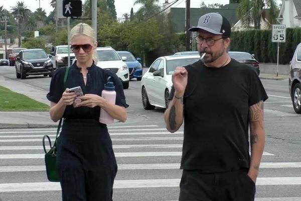 Jordyn Blum Curhat pada Kate Hudson Usai Skandal Bayi dari Perselingkuhan Suaminya Dave Grohl