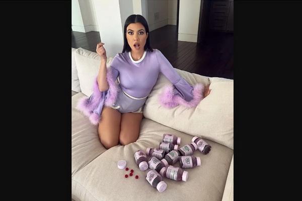 Kourtney Kardashian Luncurkan Suplemen Penurun Berat Badan ala Ozempic