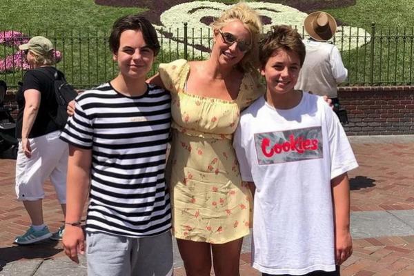 Dua Putranya Diasuh Kevin Federline, Britney Spears Masih Terus Bayar Tunjangan Anak