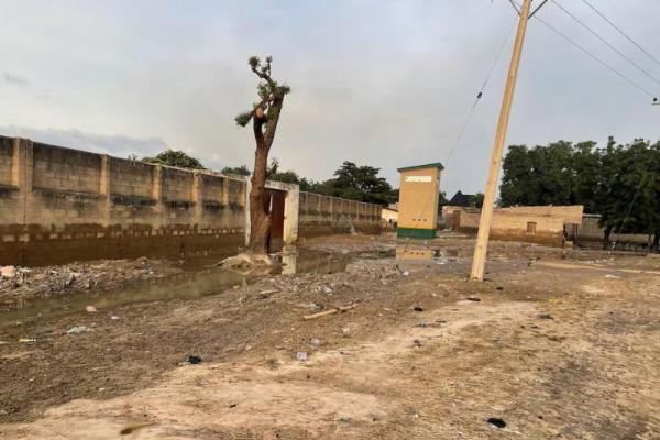 Pemandangan penjara tempat hampir tiga ratus narapidana kabur setelah banjir di Maiduguri, negara bagian Borno utara, Nigeria 15 September 2024. REUTERS 