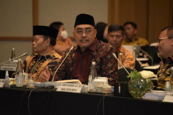 Wakil Ketua MPR Jazilul Fawaid (Gus Jazil) dalam Rapat Gabungan Pimpinan dan Fraksi MPR RI di Kota Tangerang, Banten (Foto: Humas MPR) 