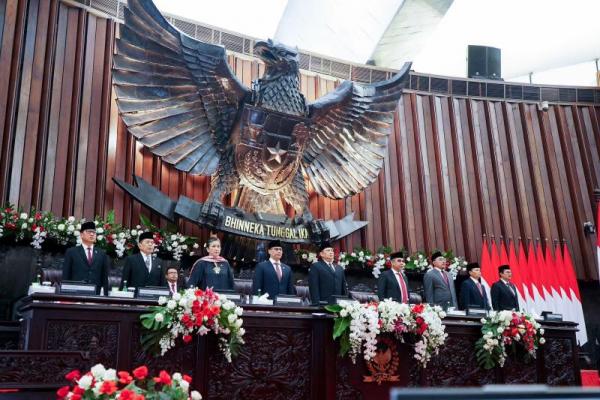 Sidang Paripurna Akhir Masa Jabatan MPR 2019-2024 di Gedung Parlemen, Jakarta - Pimpinan MPR dorong Soeharto dan Gus Dur diberikan gelar pahlawan nasional (Foto: Humas MPR) 