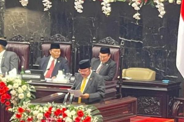 Idris Laena Puji MPR Beri Kejelasan Status Mantan Presiden Soeharto