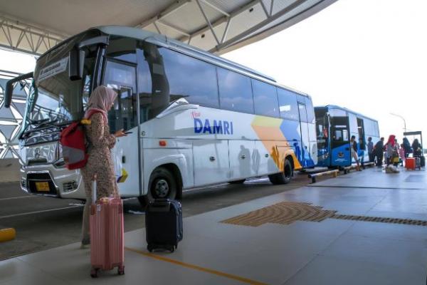 DAMRI Sediakan Bus Gratis bagi Wisatawan ke Singapura dari Bandara Kertajati