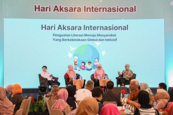 Kementerian Pendidikan, Riset, dan Teknologi (Kemendikbudristek) menggelar peringatan Hari Aksara Internasional tingkat nasional di Jakarta (Foto: Kemendikbudristek) 