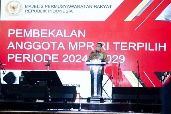 Ketua MPR RI ke-16 Bambang Soesatyo (Bamsoet) dalam Pembekalan Anggota MPR Terpilih 2024-2029 di Gedung Parlemen Jakarta (Foto: Humas MPR) 