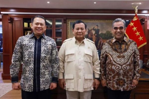  Ketua MPR RI ke-16 Bambang Soesatyo (Bamsoet) melakukan Silaturahmi Kebangsaan Pimpinan MPR RI dengan Presiden Terpilih Prabowo Subianto di Jakarta, Senin (Foto: Humas MPR) 