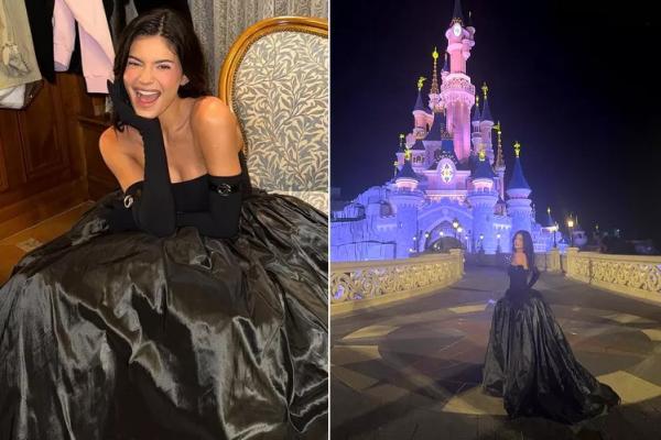 Fairytale Night, Kylie Jenner Tampil di Peragaan Busana Coperni Disneyland Paris